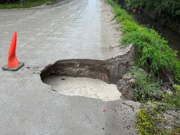 picture of large pothole